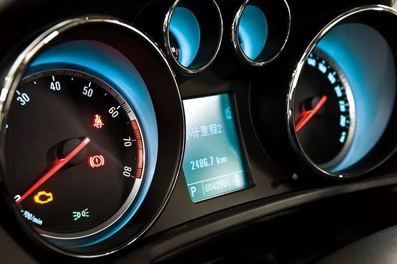 2011年别克君威顶配怎么样,中国年度车型