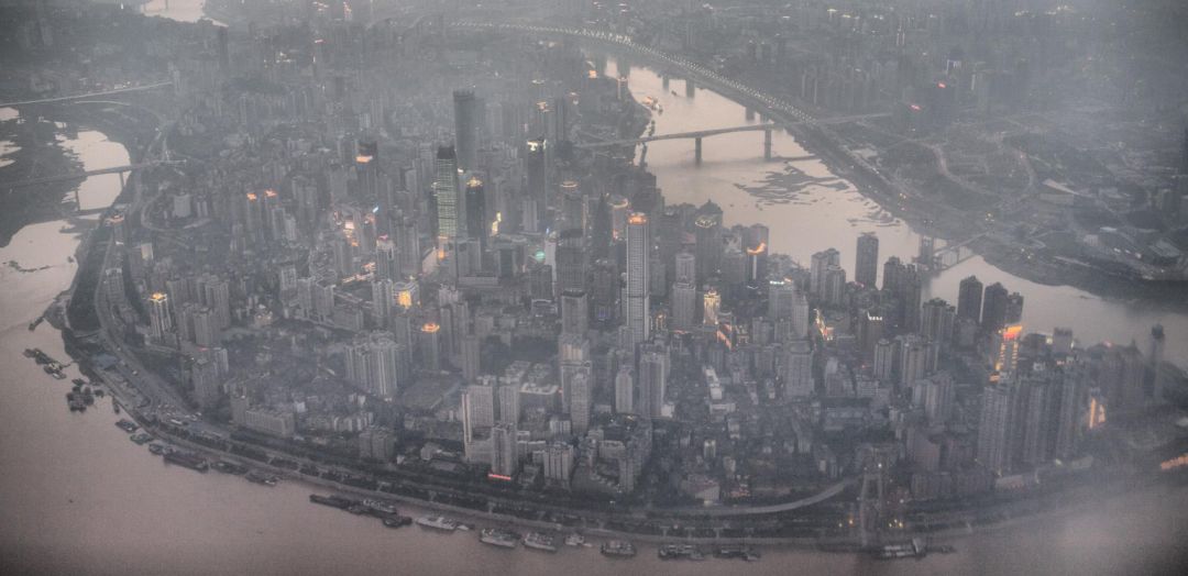 傍江而居.让天地的朗阔给予拥挤城居最大的抚慰