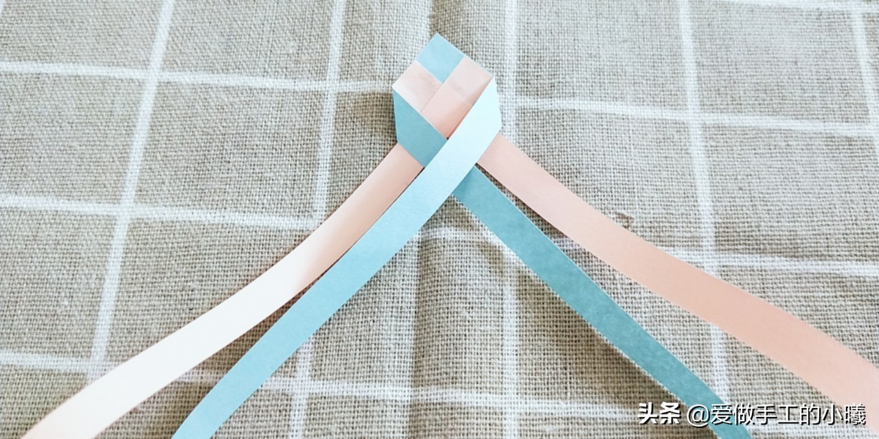 可爱的小熊手环简单手工,小兔子手环手工教程