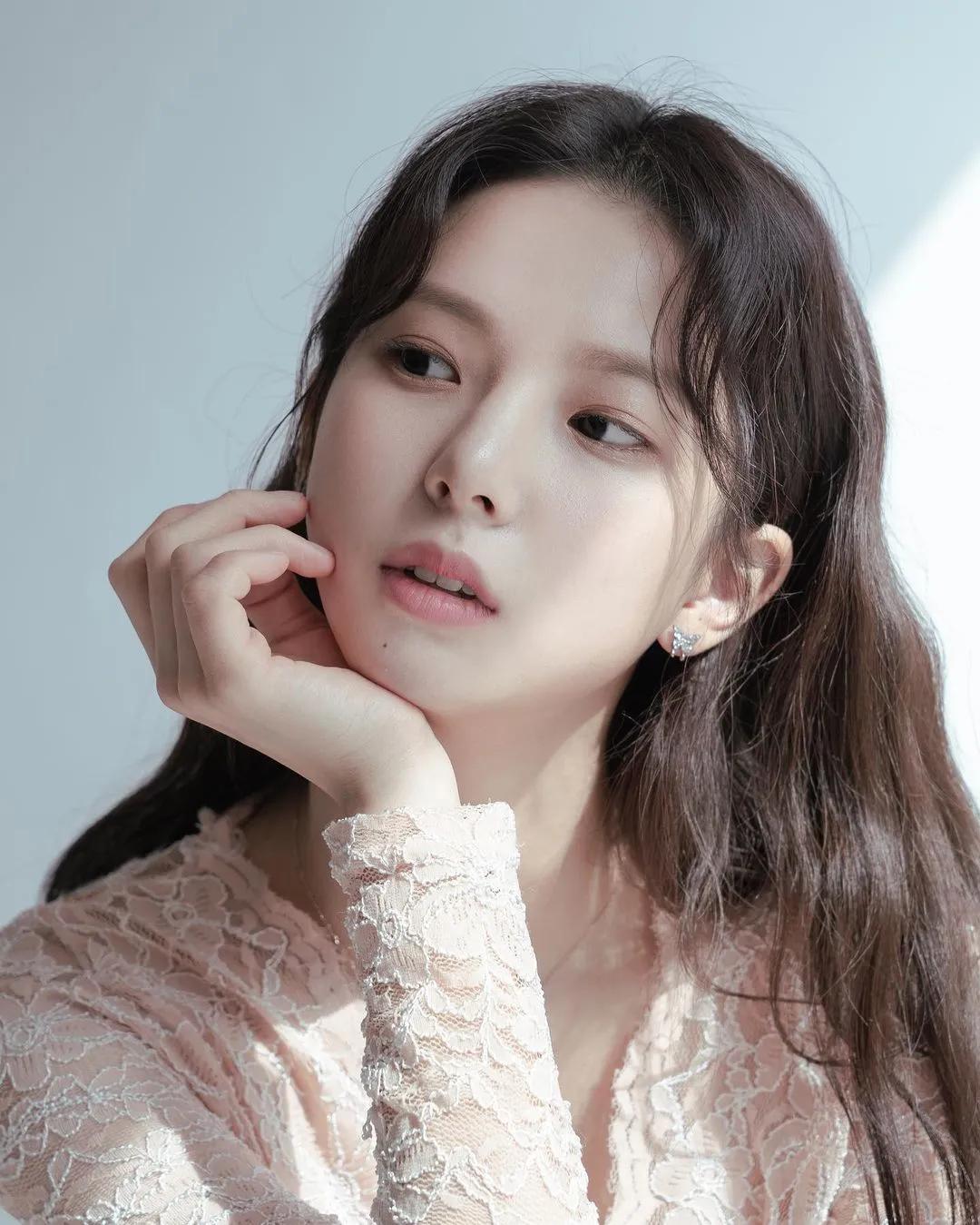 中日女子速度对决4乘100米,韩系少女vs民族姑娘