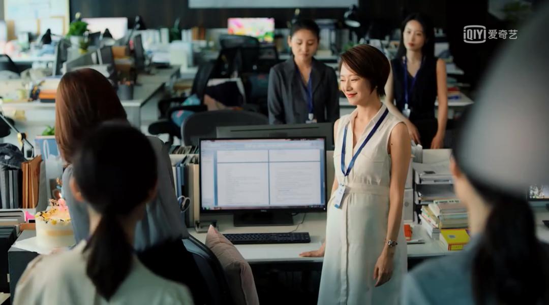 办公室的孕妇,怀孕了上班很委屈老公也不关心