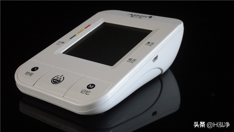 臂式电子血压计老人家用,上臂式血压计可以躺着测量吗