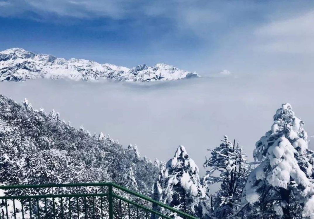 成都附近看雪一日游推荐表,成都周边轻徒步玩雪一日游