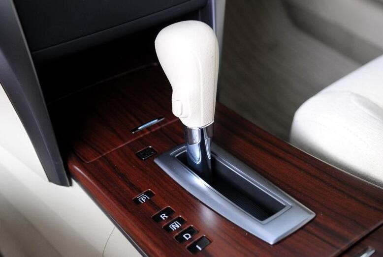 14.98万的日产天籁可以买吗,09年上牌日产天籁2.5能卖多少钱