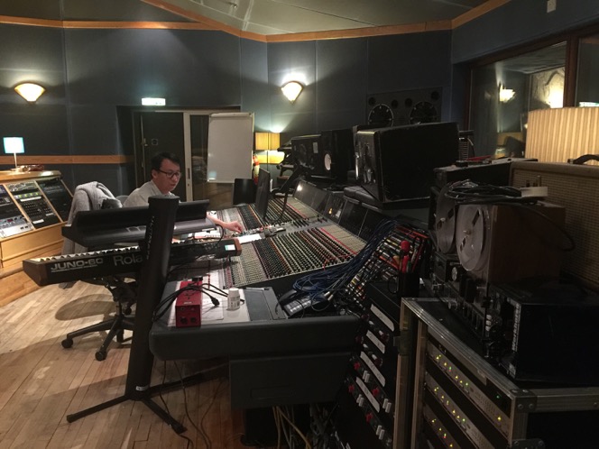 央视热播广东原创粤语歌曲《追梦百年》创作团队简介