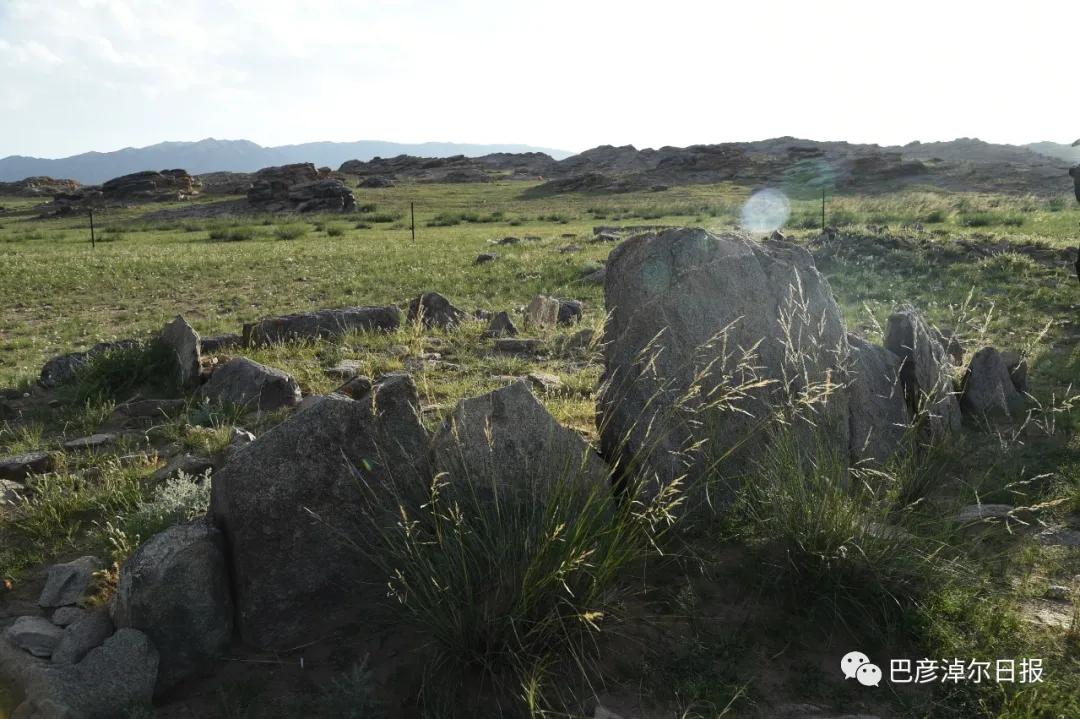 沿着这条路，带你看遍巴彦淖尔“山水林田湖草沙”