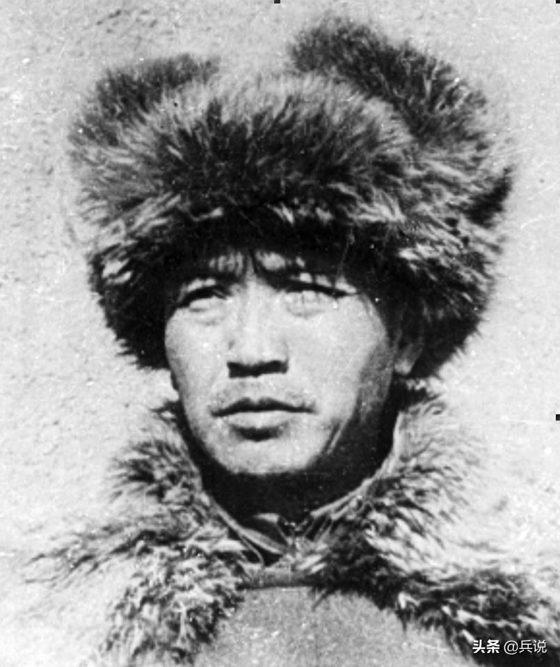 绥远抗战,日军手持*刀军**,逼僧人上阵,出家人只得胡乱放枪