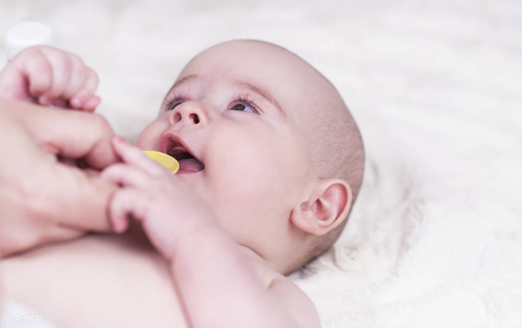 孩子咳嗽病后调理推拿方法,小儿咳嗽的食疗护理与辨证推拿