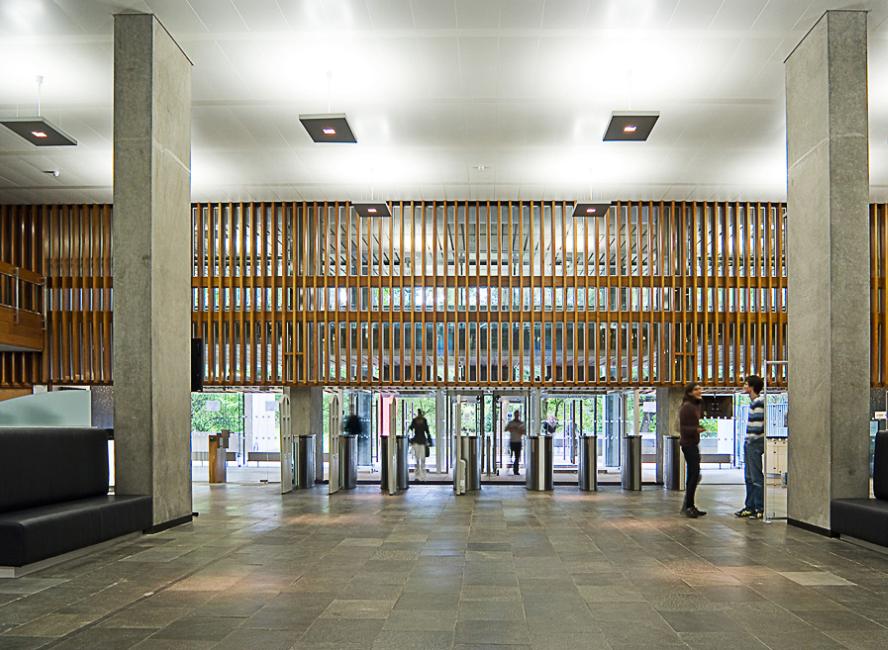 留学生的梦中圣地、神奇故事迭出，爱丁堡大学到底有什么魅力？