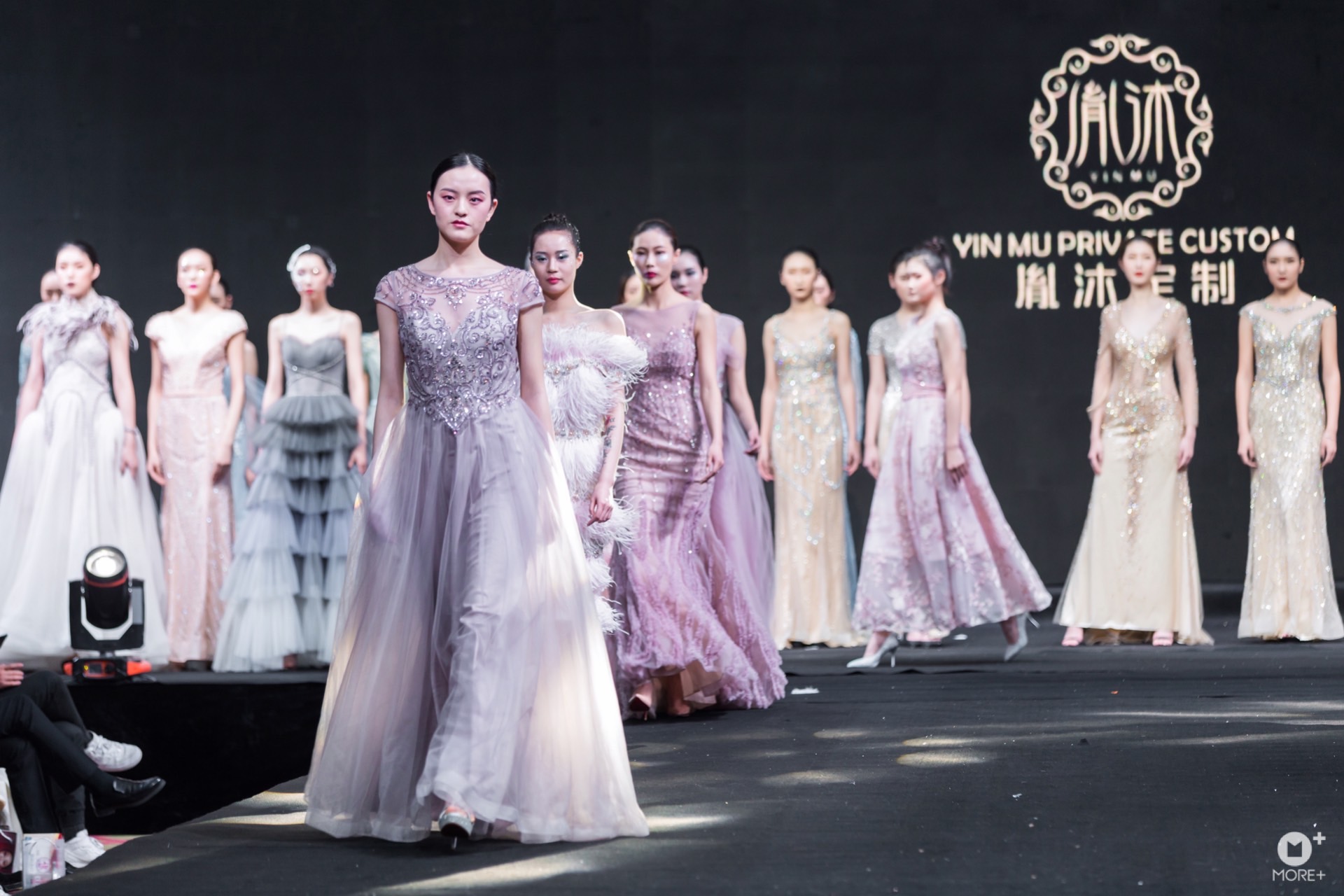 鏃跺皻cosmo鏃跺皻鐩涘吀2019,cosmo鏃跺皻鐩涘吀2020闆嗗悎