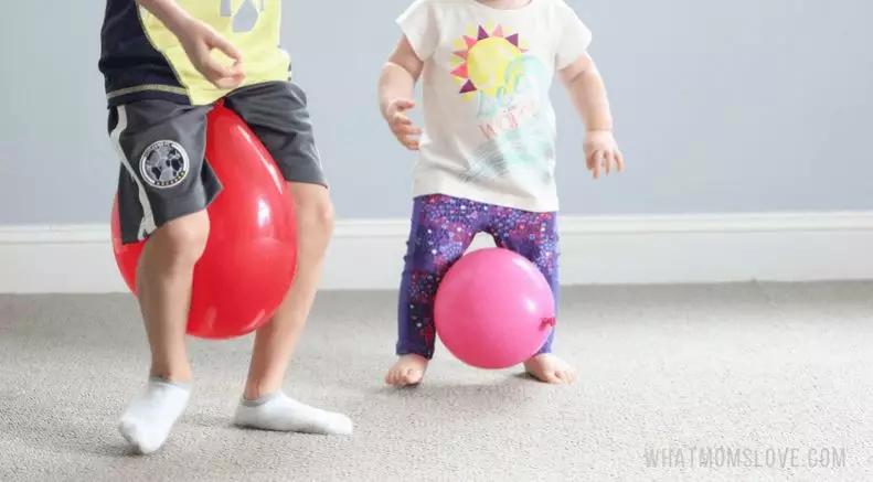 大人室内游戏大全活跃气氛坐着玩,超简单的室内小游戏