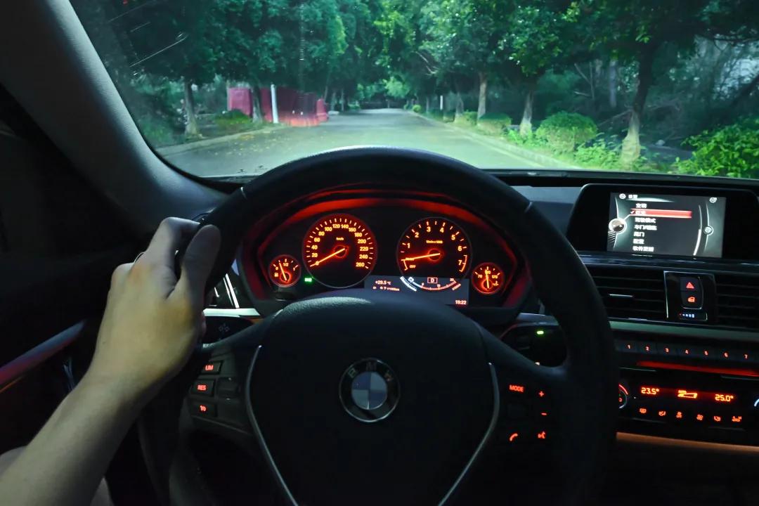 宝马320igt时尚型配置,宝马320igt落地价