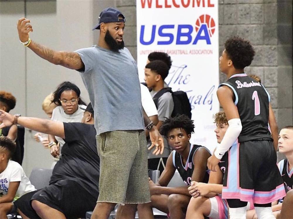 招募球星,怎么招募球星