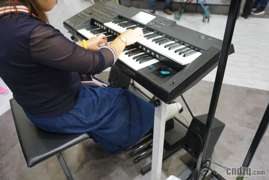 吟飞rs760怎么升级,上海乐展参展