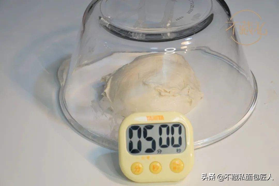 臂力堪忧，又没有揉面神器，那你一定要学这个手揉面团秘笈