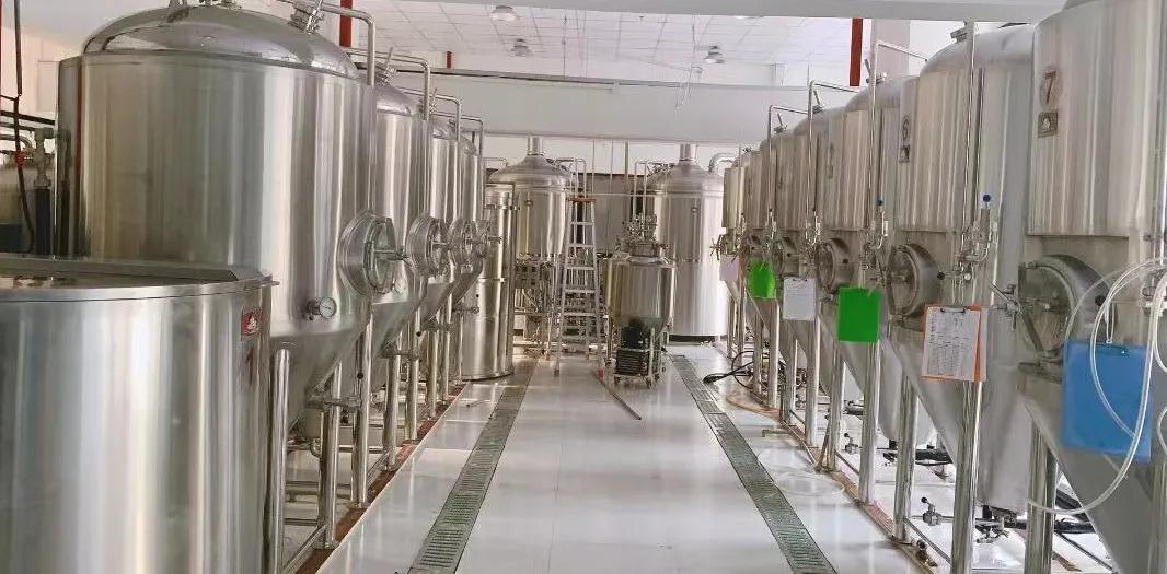 精酿啤酒设备哪家专业,精酿啤酒设备最低多少钱一台