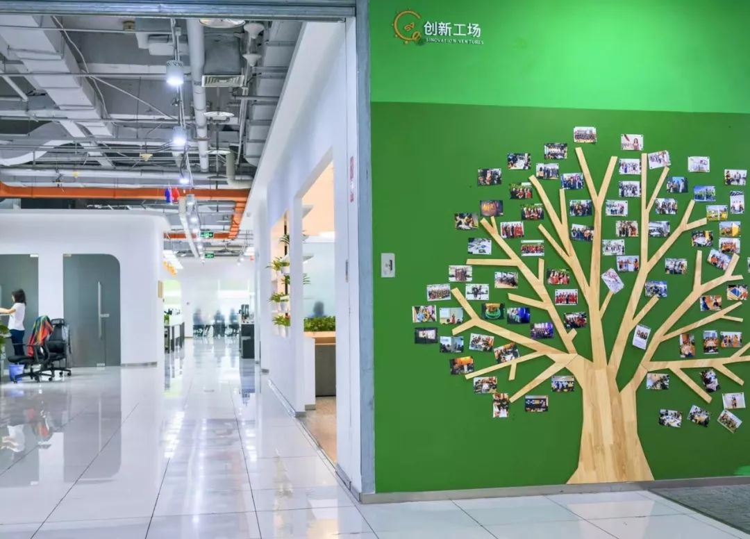 李开复未来十年趋势,李开复20岁的照片