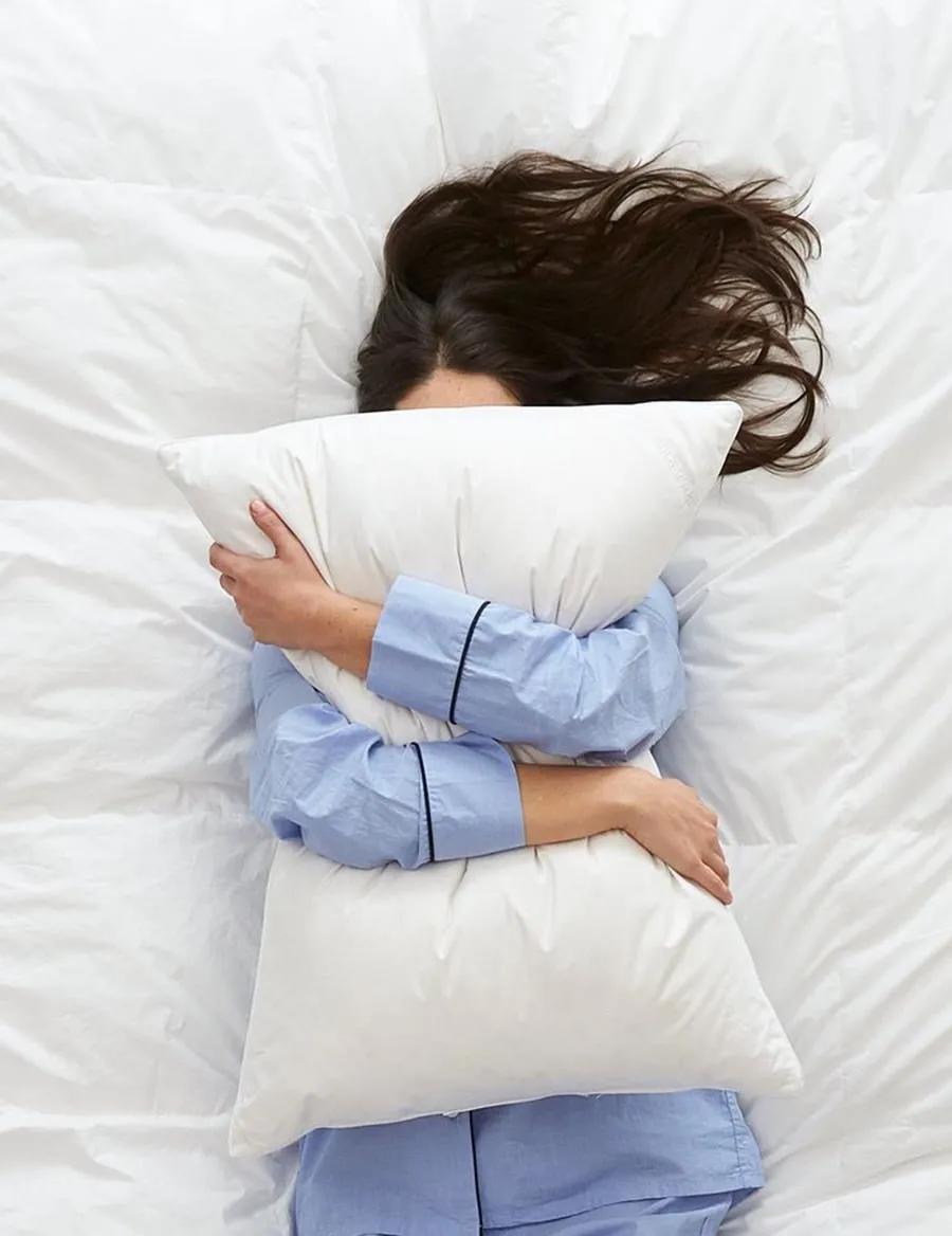 我用100元不到的平价床品，铺出五星级酒店的床铺！一觉到天明