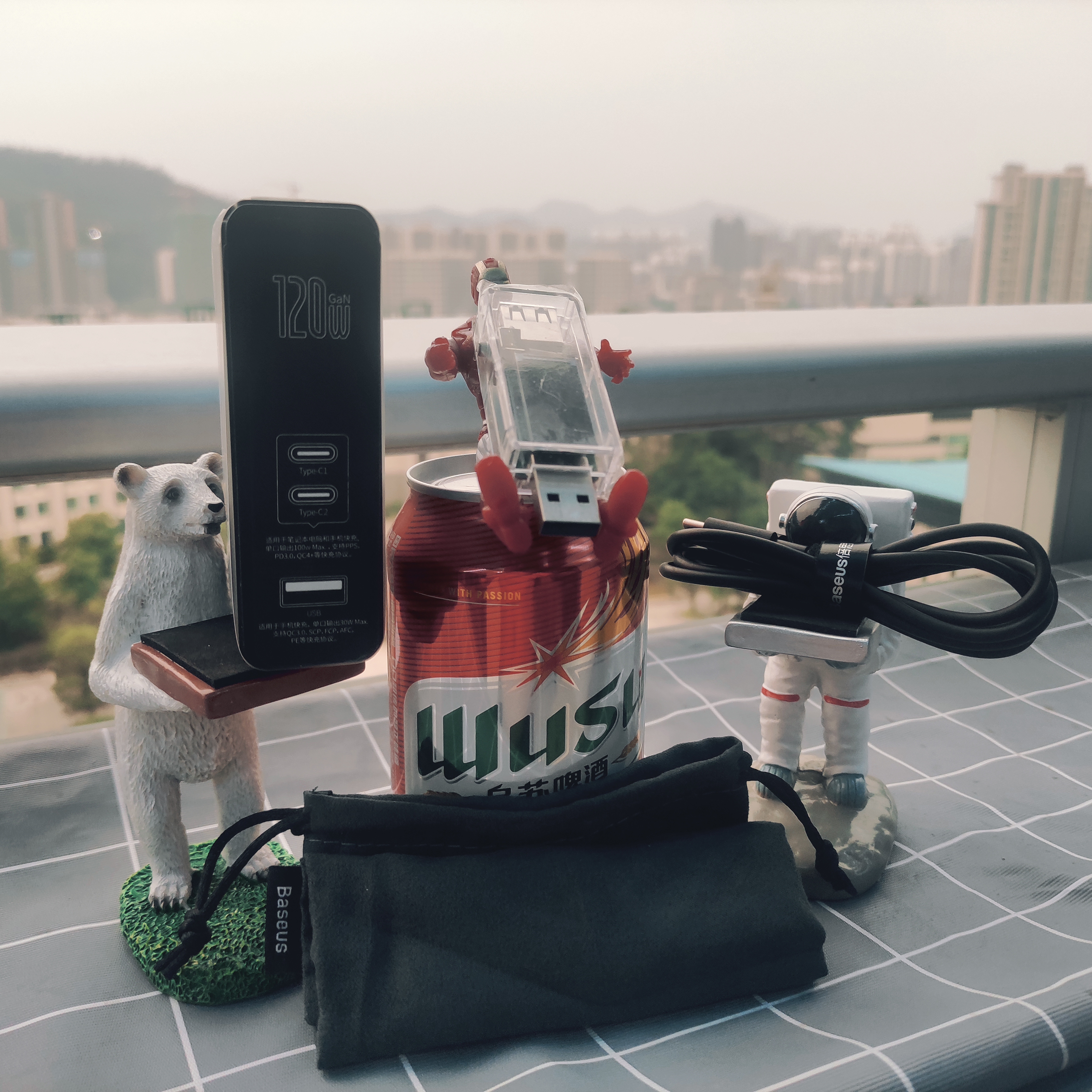 2c1a快充充电头,65w氮化镓充电器2c1a方案