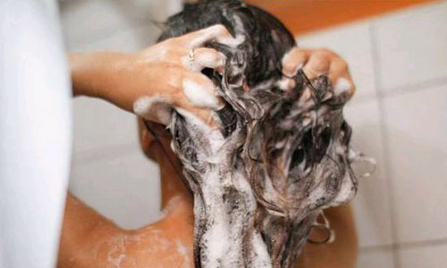 怎么根治头皮长痘的方法,如何解决头皮长痘