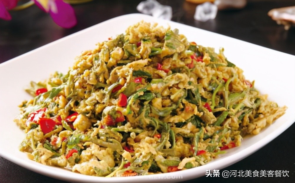 春天怎么能少得了一碗香椿炒鸡蛋,干香椿炒鸡蛋留住春天的味道