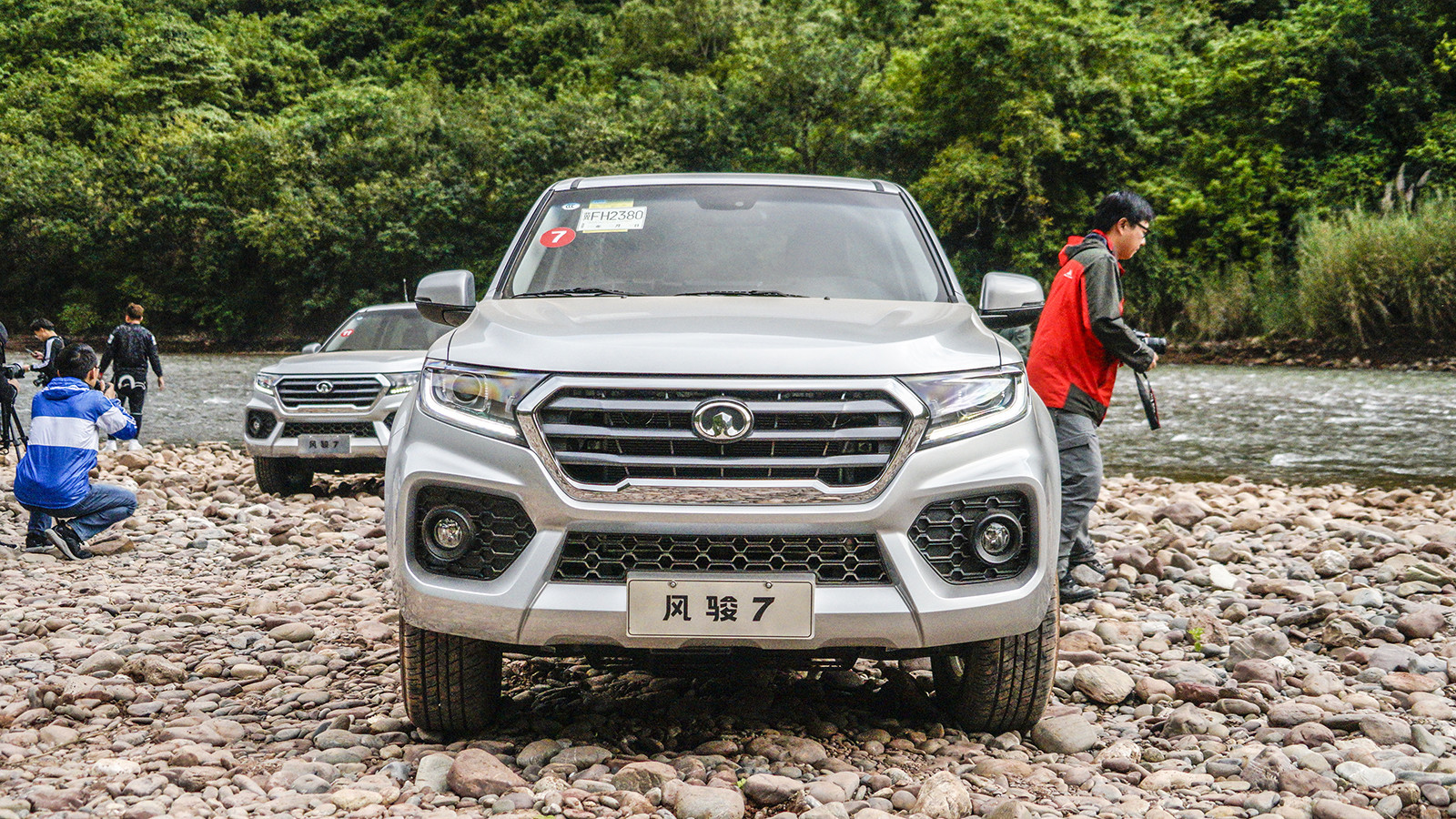 江铃宝典皮卡风骏72021款,风骏7四驱2t柴油2018款皮卡多少钱