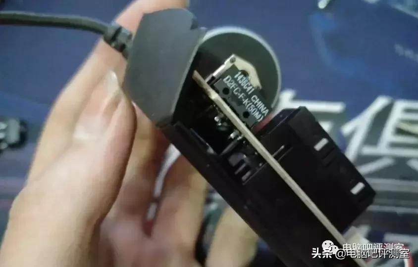 鼠标按键总是连击,鼠标按键连击鼠标没坏怎么回事