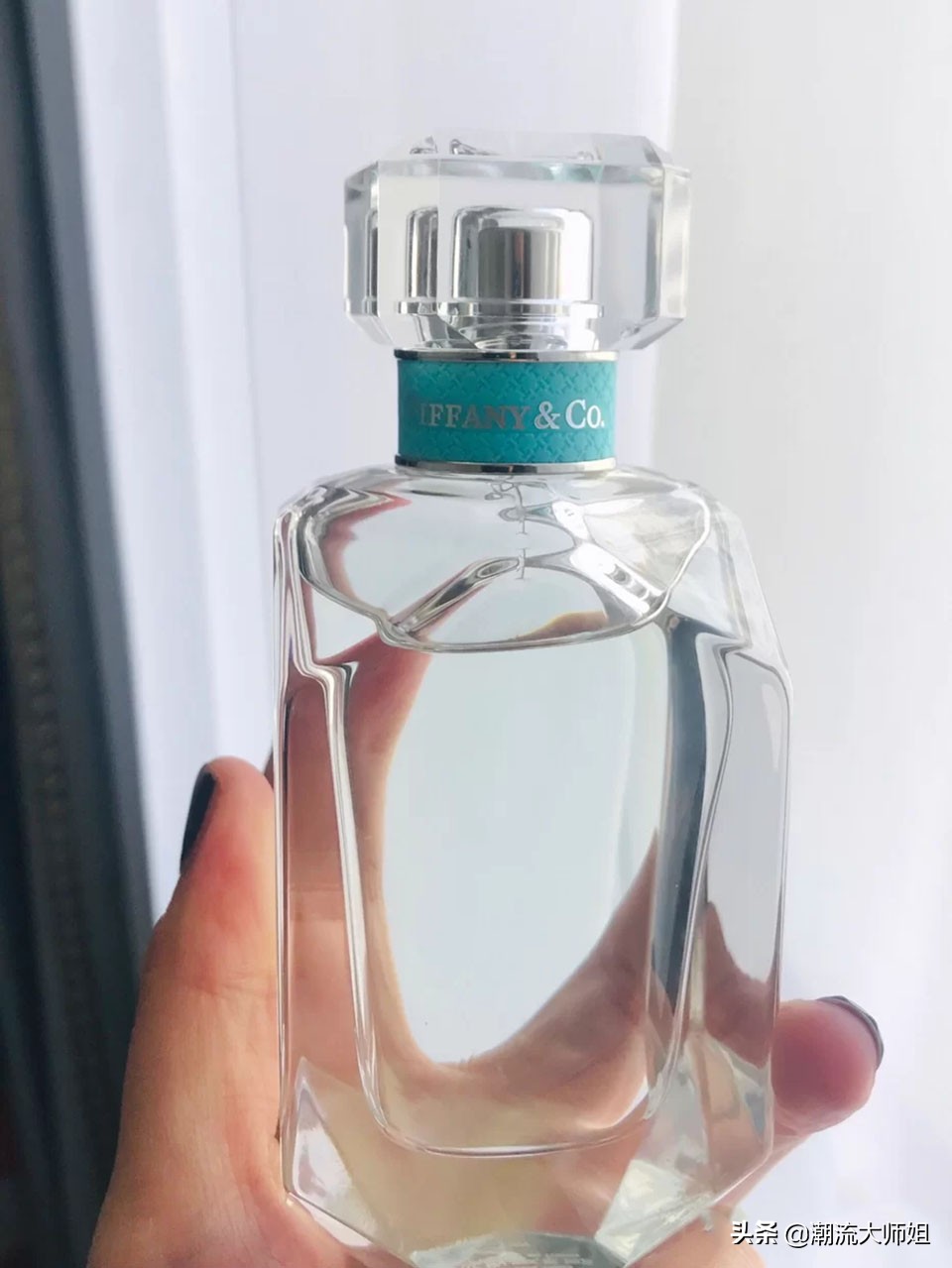 香水虽然有毒可是人人都喜欢用,哪些香水好闻不踩雷