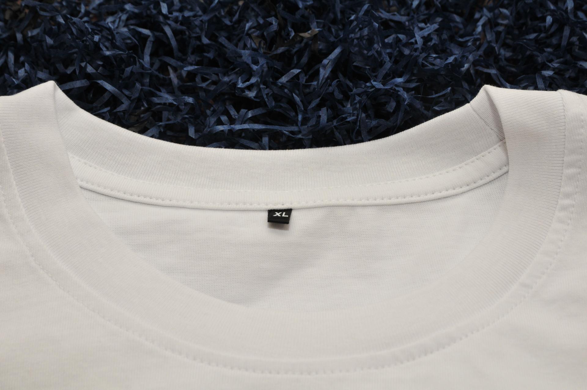 怎么选择经典百搭版型好的t恤,t恤的选择与搭配