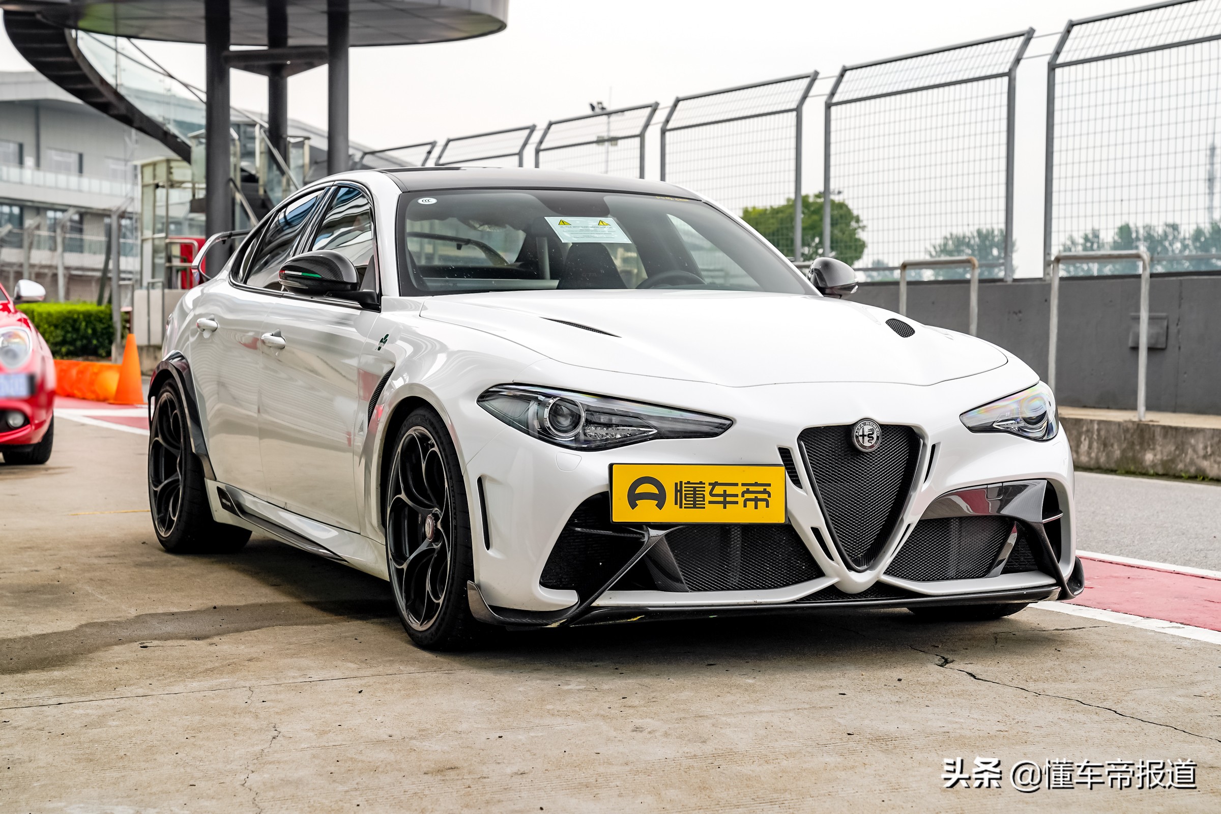 新车阿尔法罗密欧suv,新车性能了解