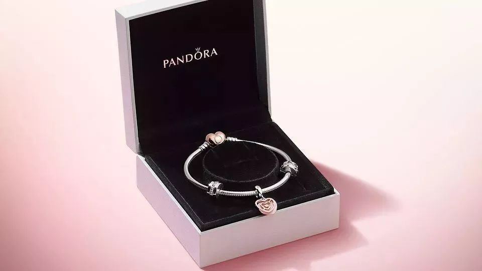 潘多拉银饰多少钱一克,潘多拉小银饰价格