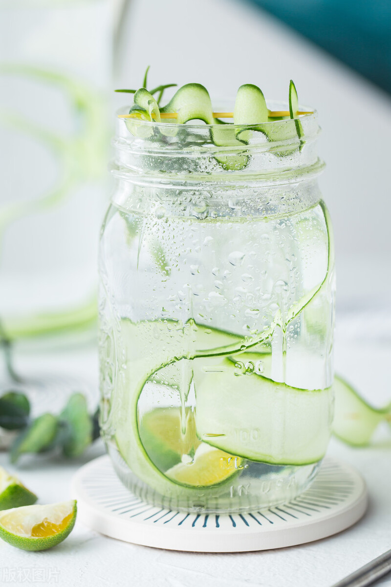 去鼻子黑头粉刺清理过程,鼻子上黑头多是什么原因