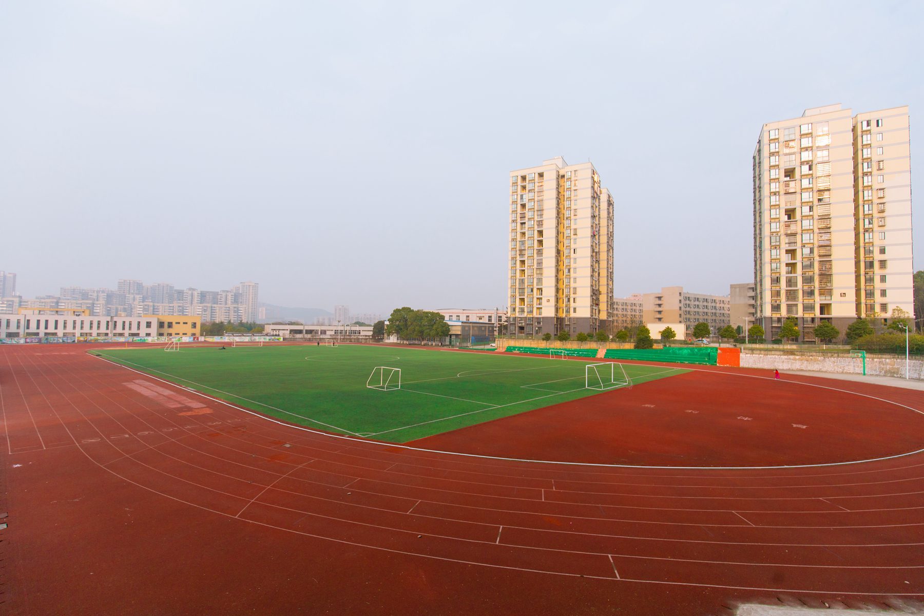 武汉哪里吃螃蟹风景最好,武汉人去青岛玩的地方