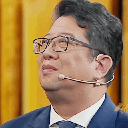 钟南山等她八年完婚，她等他一辈子回家，相爱可抵岁月漫长