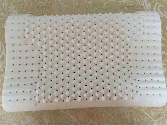 中国游客卖断货,中国游客泰国买玉石