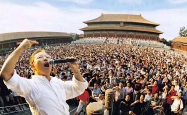 李阳疯狂英语教育的真谛演讲视频,英语教父李阳