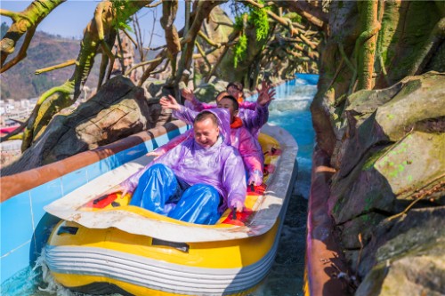 黄果树瀑布可以体验漂流,黄果树洞穴漂流