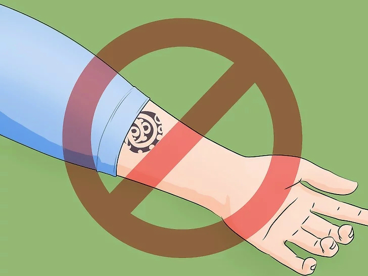 怎么护理洗纹身后的疤,如何保养刚纹的纹身