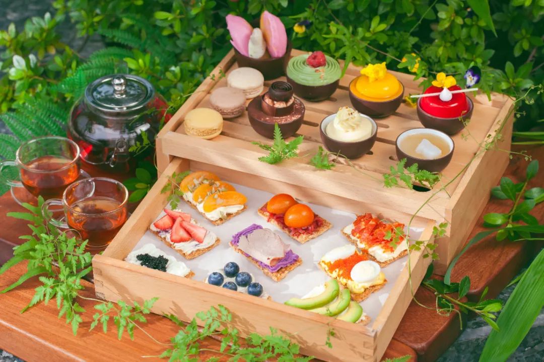 夜游盛世钱塘，赏绚烂灯光秀，打卡杭州钱江新城万豪酒店