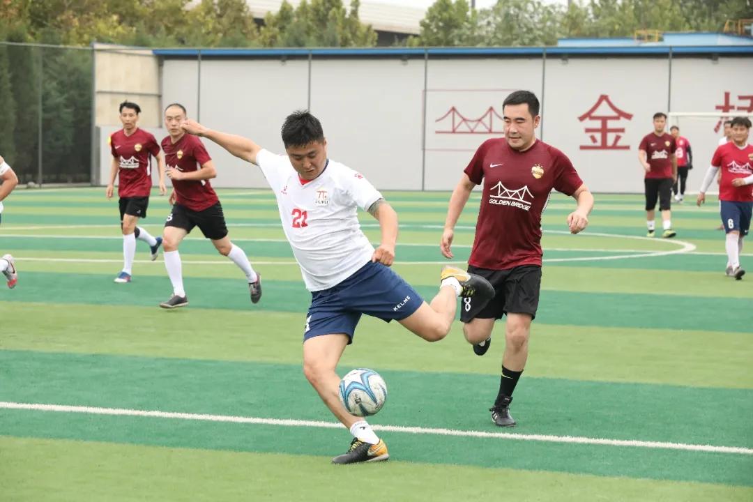 体育搭台，荣程集团和金桥焊材集团举办“友谊之杯”足球赛