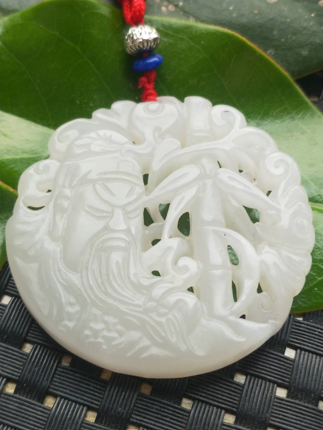 和田玉籽料吊坠的佩戴与保养方法,和田玉籽料长期不戴怎么保养