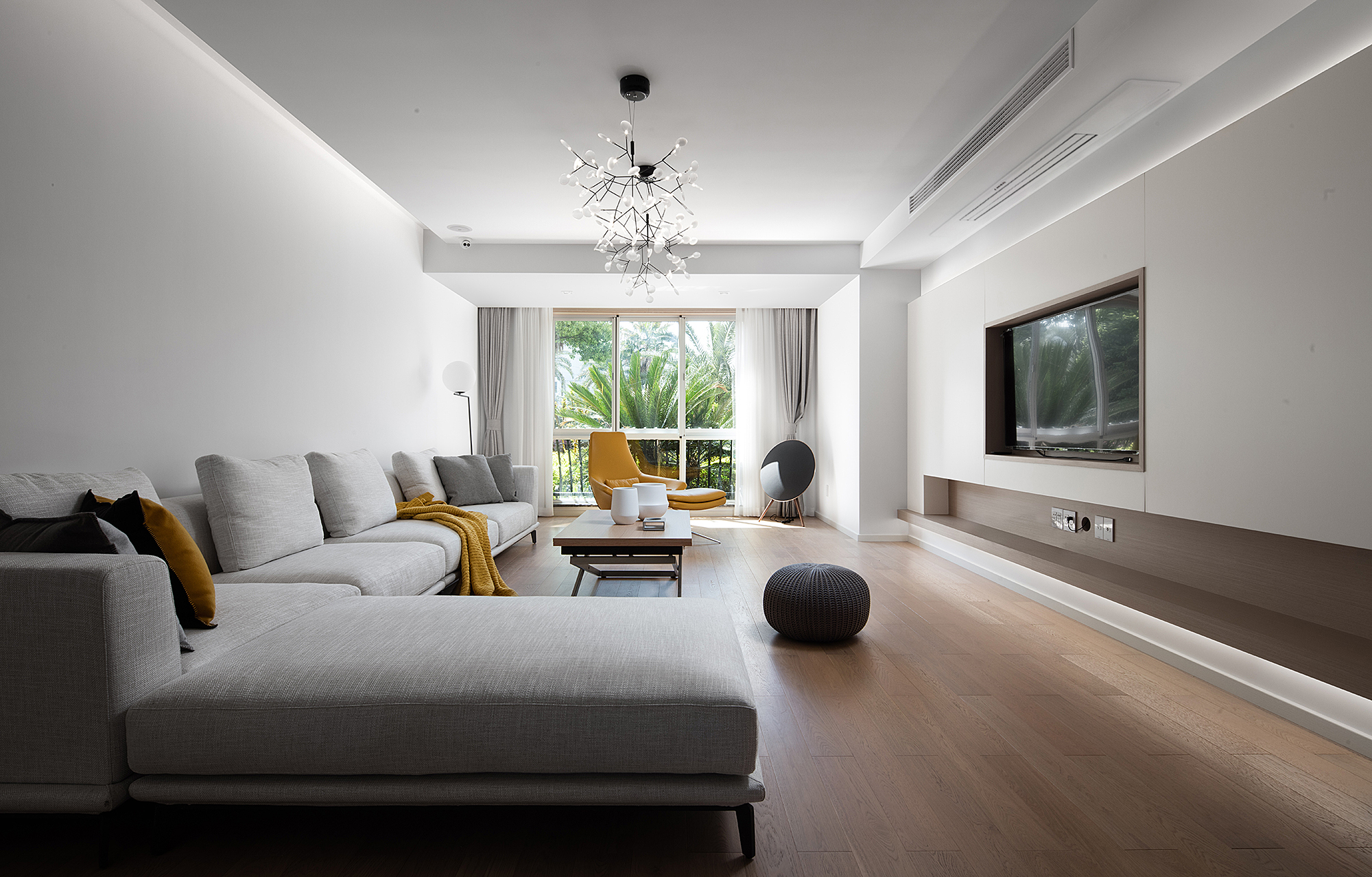 小白必看灯具品牌,到底选中央空调还是选普通空调