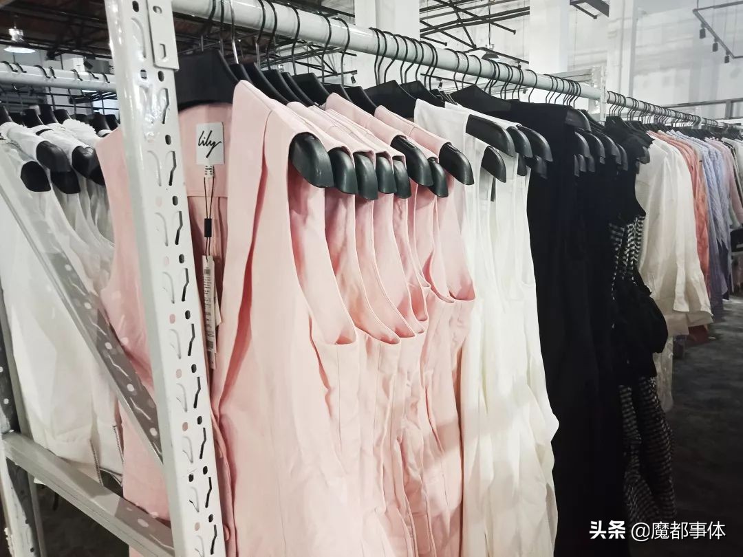 lily秋冬装打折,lily时装特卖