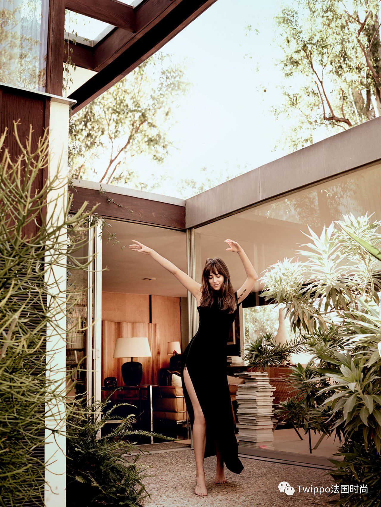 不用瘦成纸片人，身材匀称就是一种大方高级的美