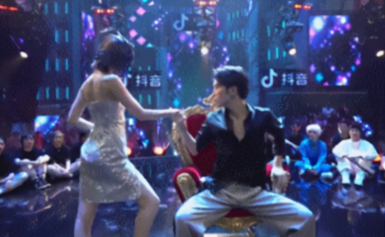 爱豆演员同台,爱豆演员跳舞