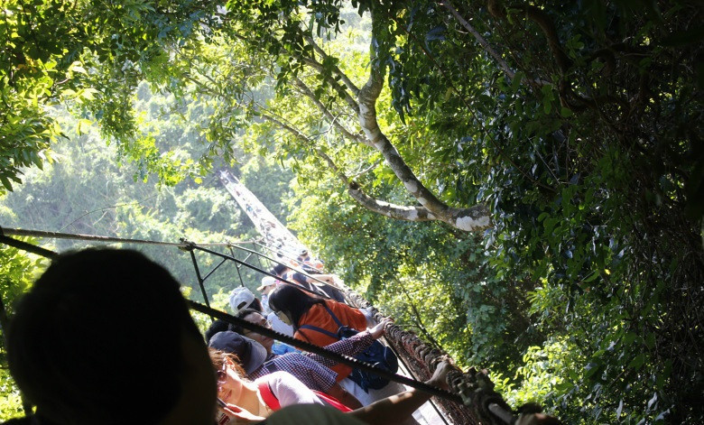 广州自驾去三亚旅游攻略,三亚自驾去新疆旅游攻略