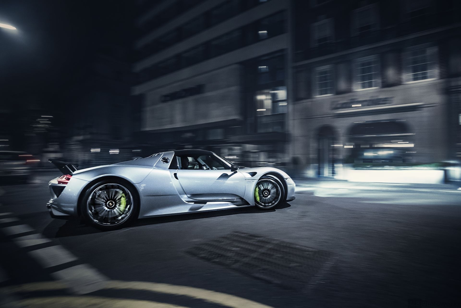 电脑壁纸夜色,电脑壁纸车夜拍