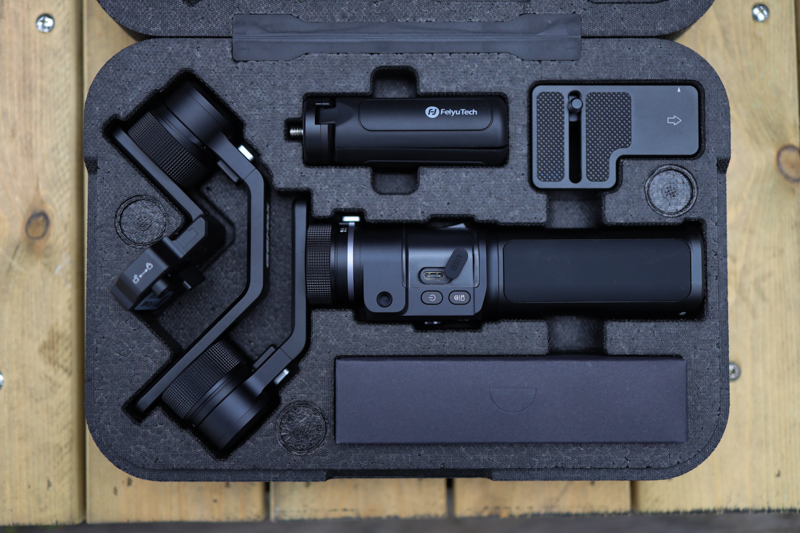 手持稳定器手机和运动相机一体,兼容手机和运动相机的稳定器