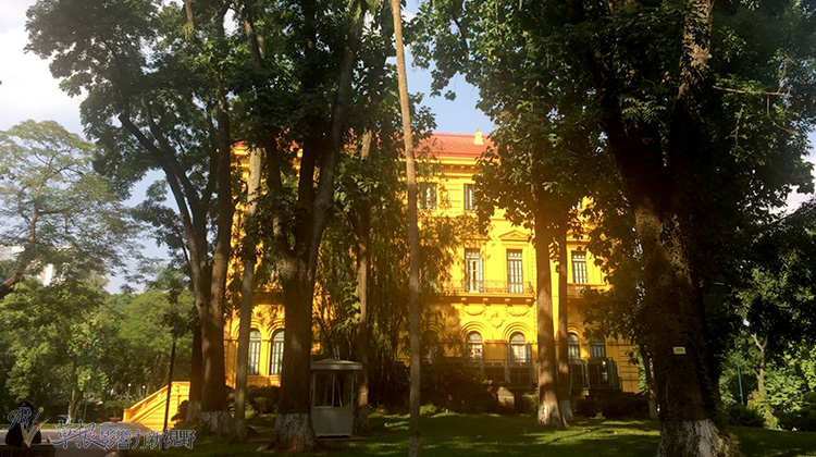 越南河内景点胡志明陵,越南帝王游胡志明