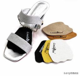 如何防止凉鞋脚滑,穿凉鞋的时候脚老是往前窜怎么办